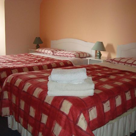 Hy Breasal B&B Achill Sound Buitenkant foto