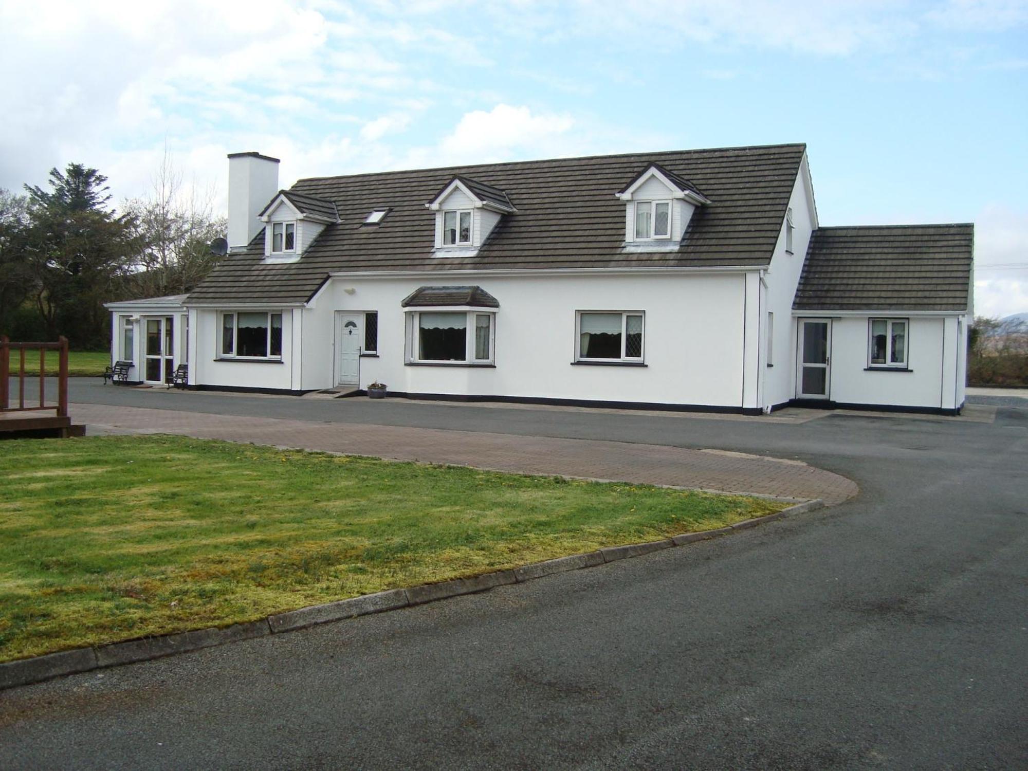 Hy Breasal B&B Achill Sound Buitenkant foto